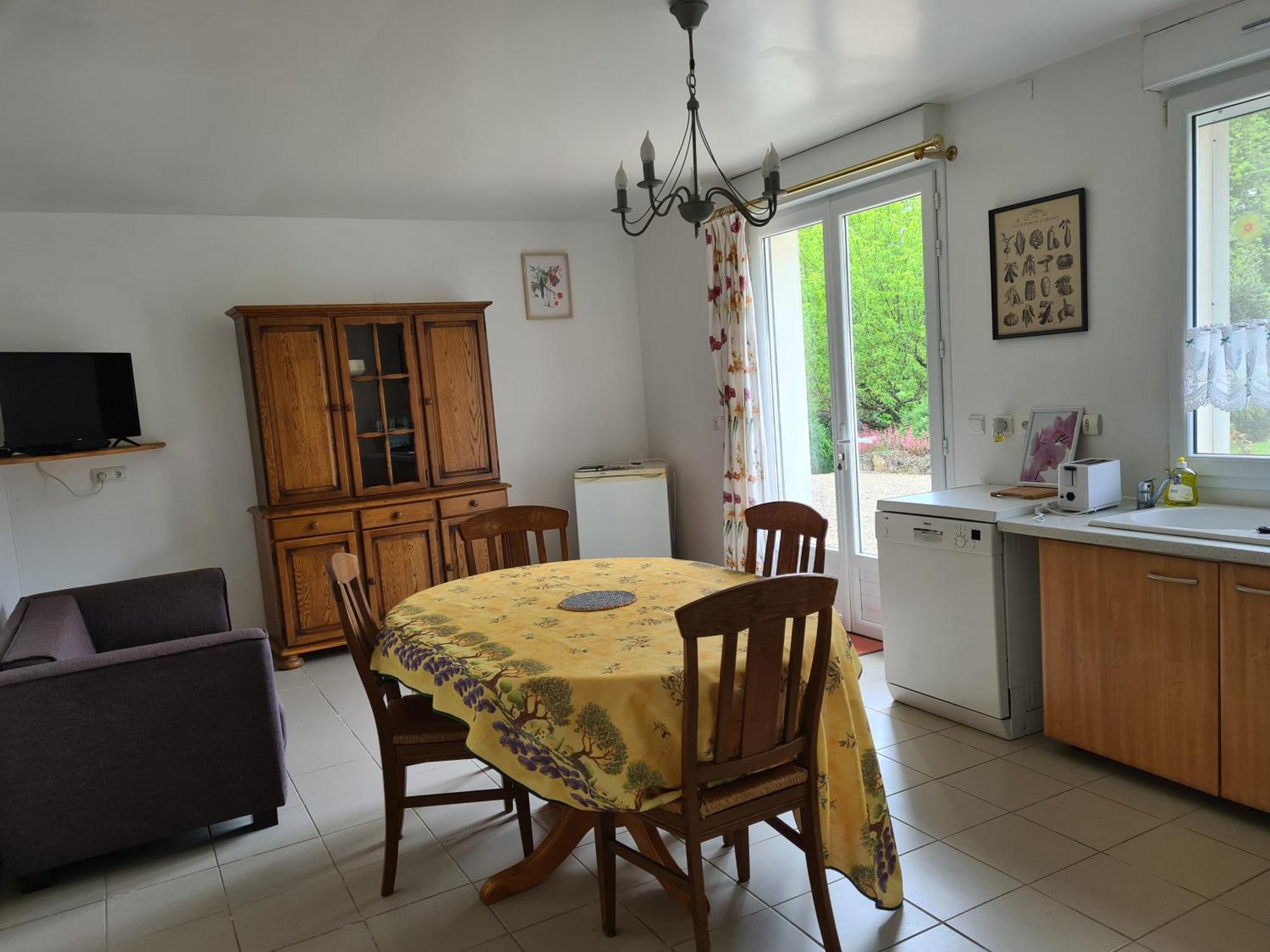 Chez Jaja Et Phiphi Apartment Bourg-et-Comin Bagian luar foto